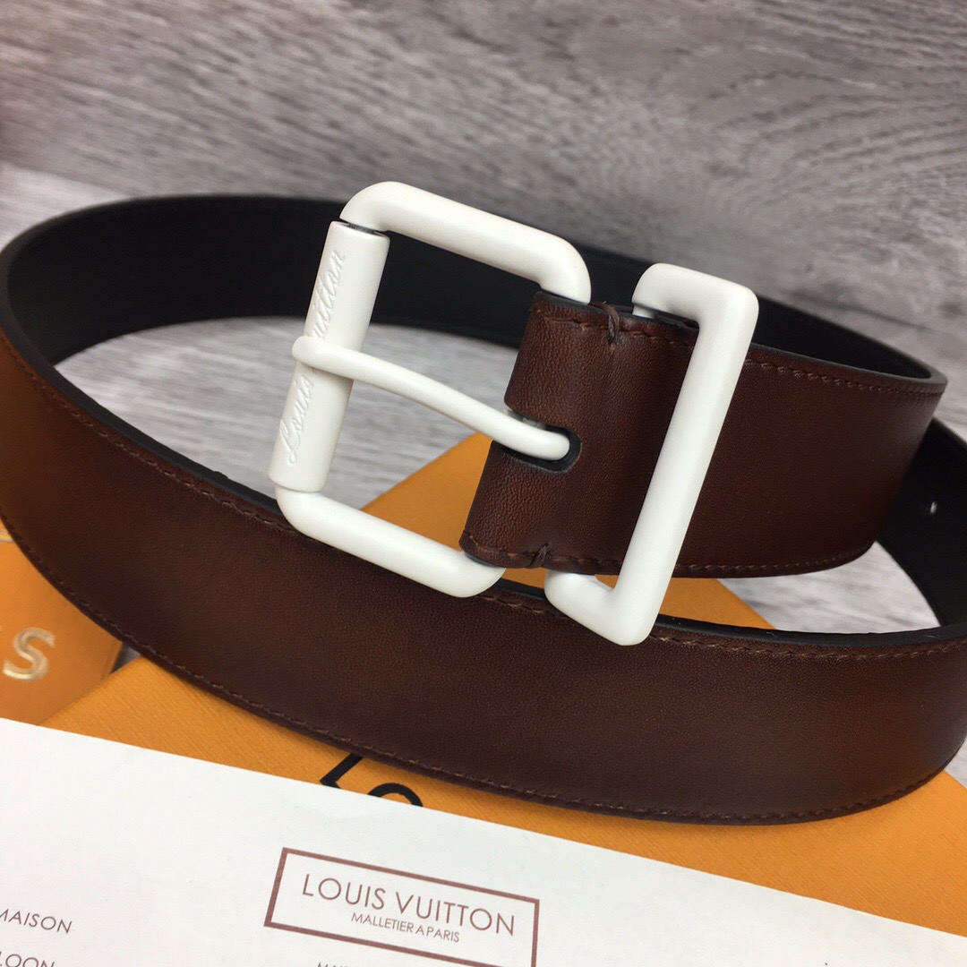 루이비통 2022 남성용 벨트 LV009 BT-A