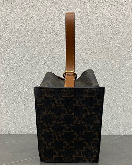 셀린느 스트랩 박스 토트백 197143 H6