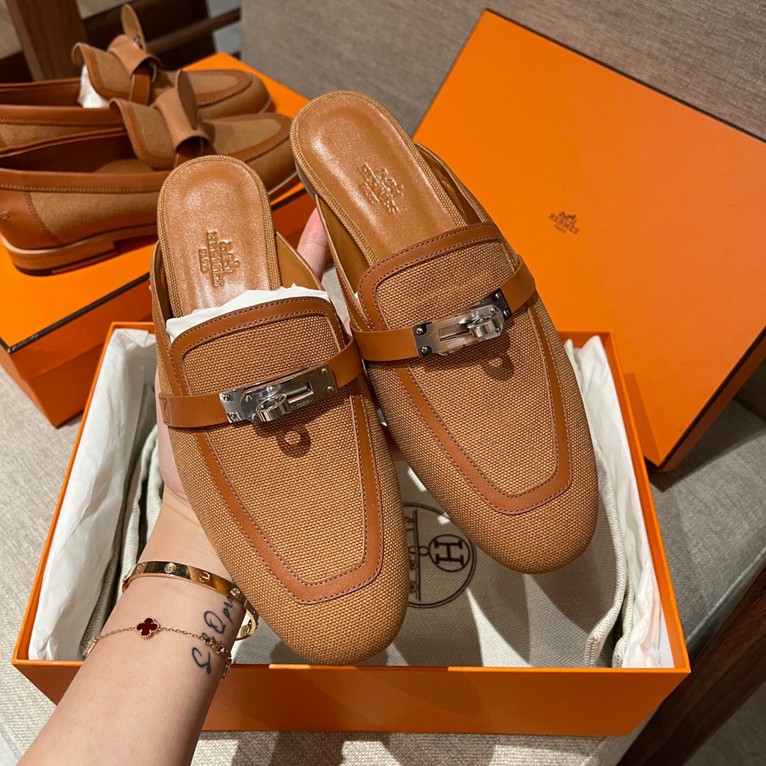 에르메스 2022 여성용 뮬 슬리퍼 WA609 S8