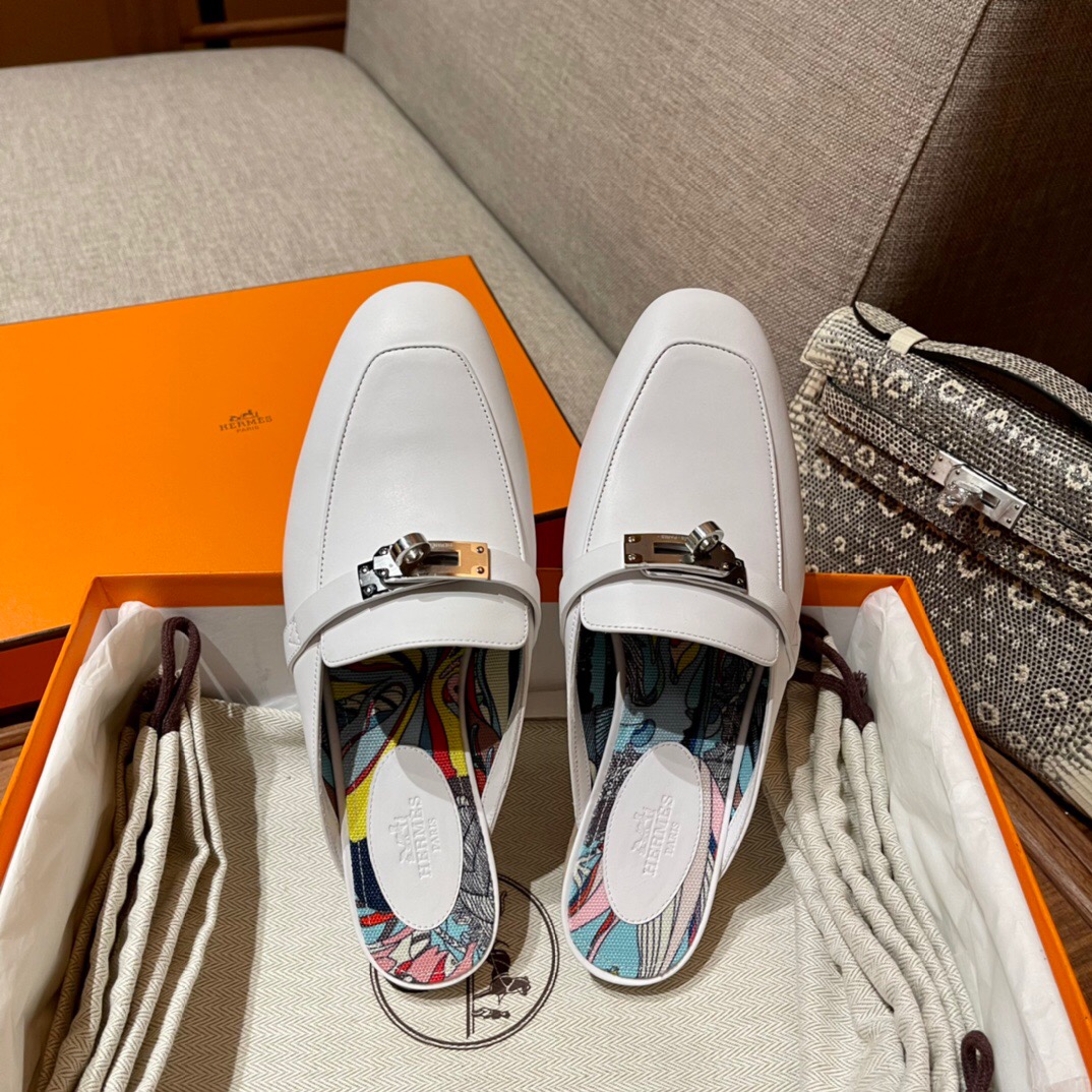 에르메스 2022 여성용 뮬 슬리퍼 WA619 S8