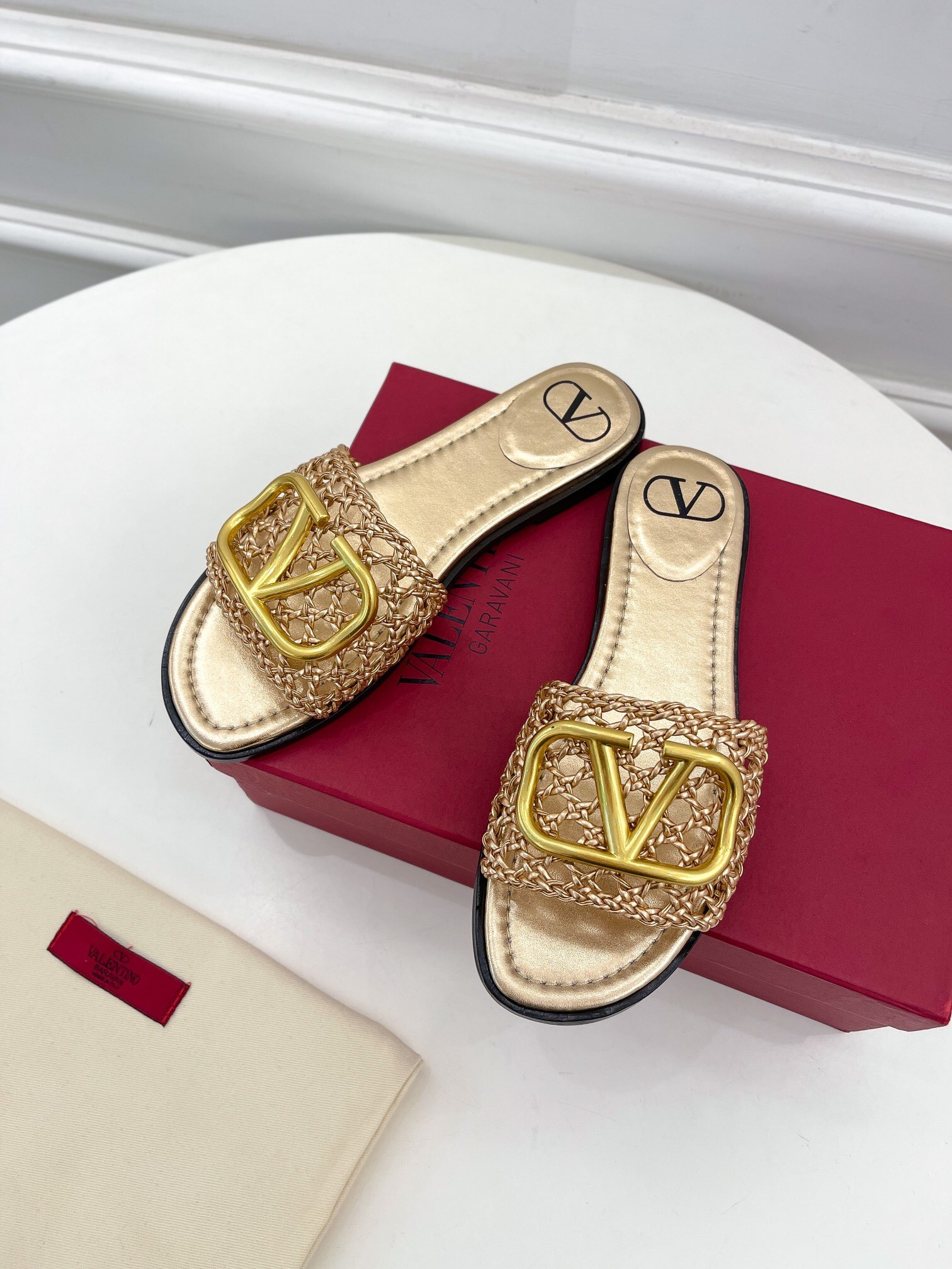 발렌티노 2022 여성용  슬리퍼 WA646 SH-D