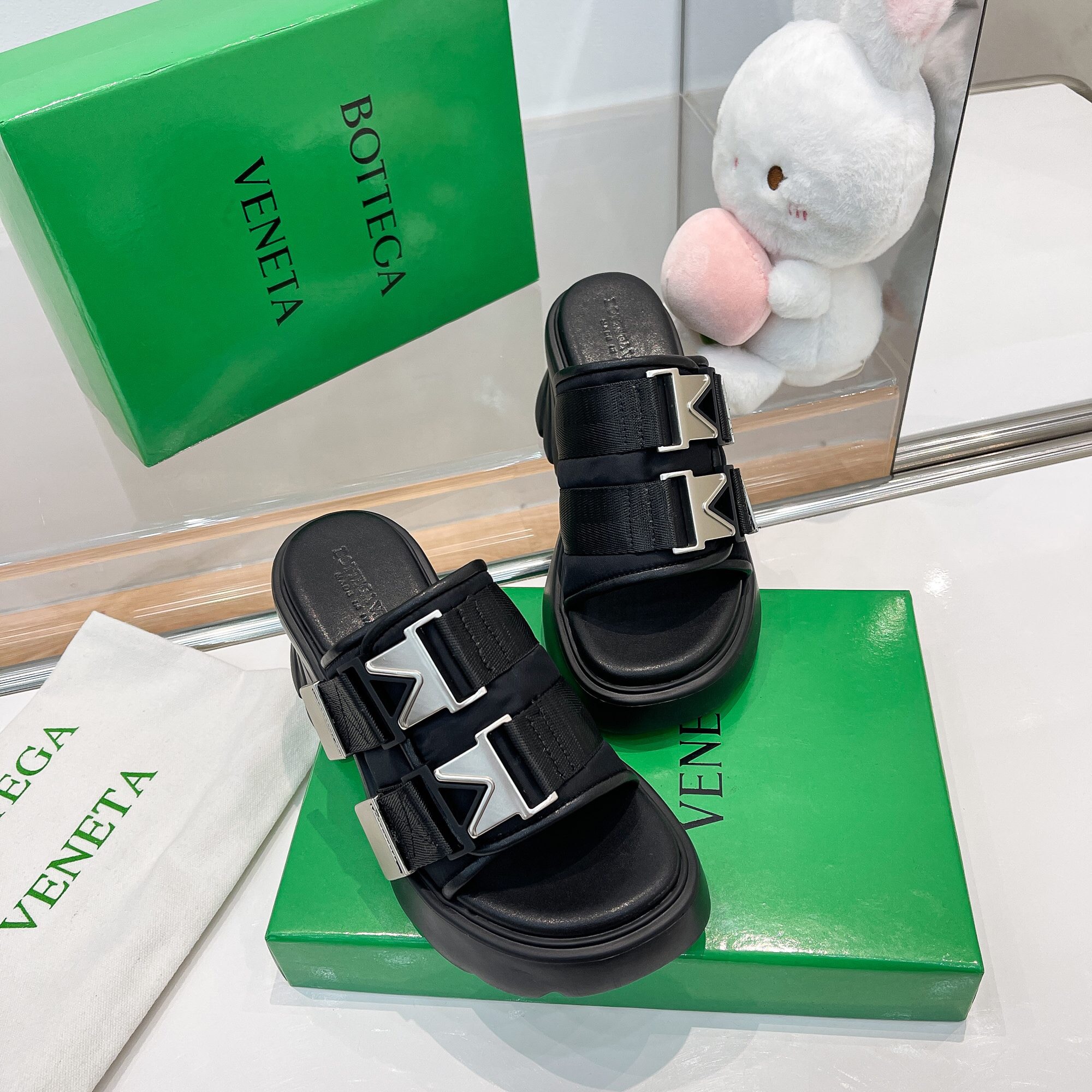 보테가베네타 2022 여성용  슬리퍼 WA655 SH-D