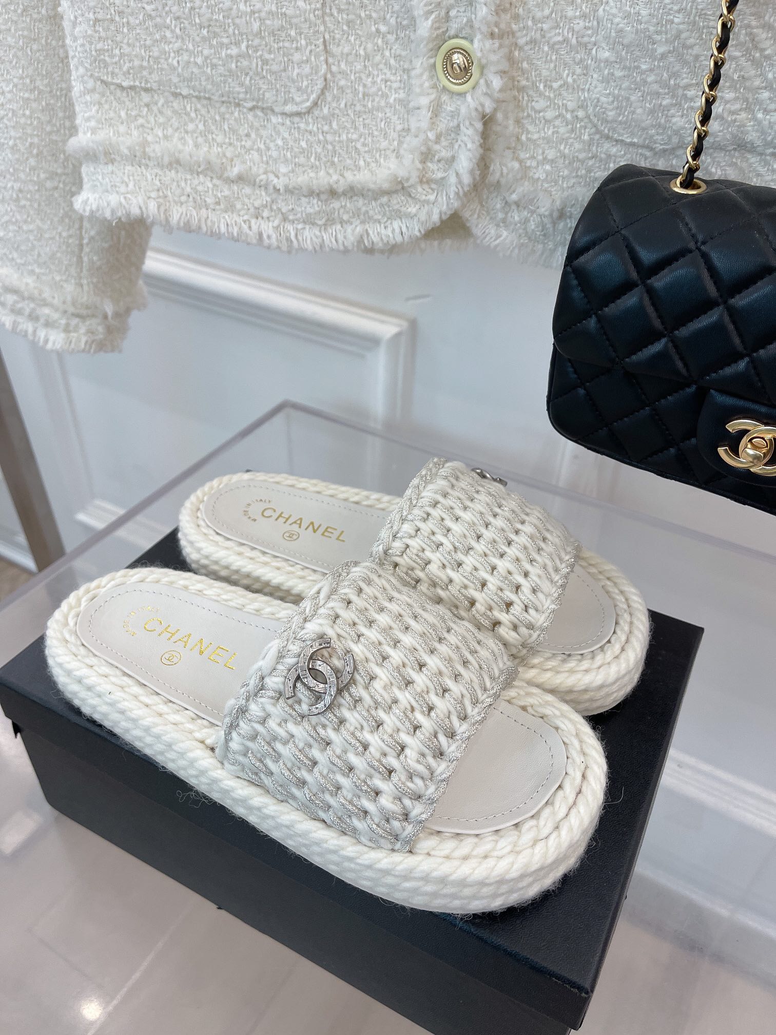 샤넬 2022 여성용  슬리퍼 WA682 SH-D