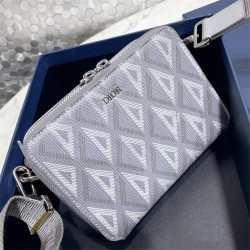 크리스챤 디올 남여공용 메신저 백  9921 LI