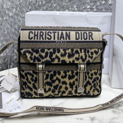 크리스챤 디올  미듐  캠프백   CD019 LI