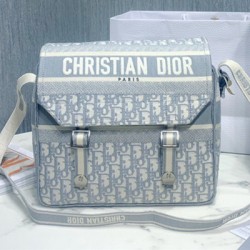 크리스챤 디올  미듐  캠프백   CD020 LI