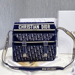 크리스챤 디올  미듐  캠프백   CD022 LI