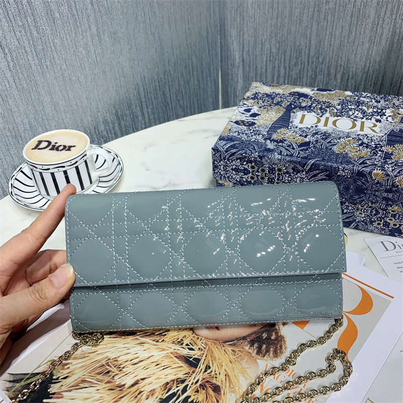 크리스챤 디올 레이디 장지갑 S0020 LI