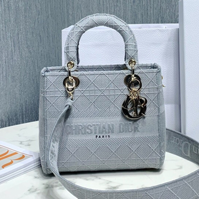 크리스챤 디올 미디움 레이디백   M0565 LI