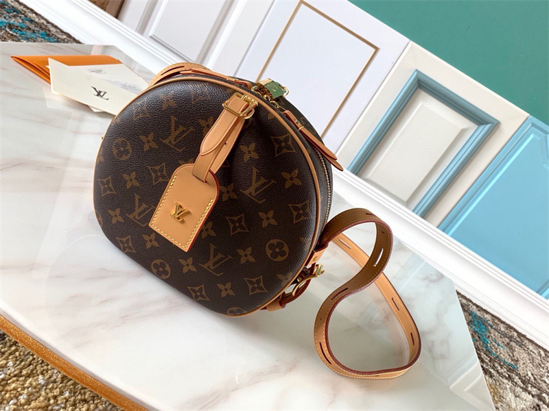 루이비통 부아트 샤포 수플 크로스바디백 M52294 XL