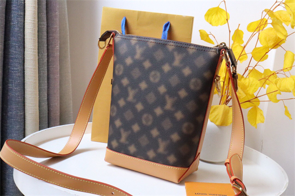 루이 비통 호보 크루저 PM M46241 XL