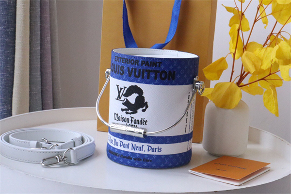 루이비통 LV 페인트 캔 레드 M81595 XL