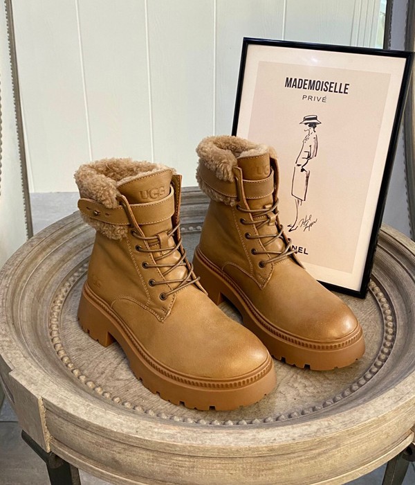 어그 2022 여성용  앵글부츠 WA1238 SH-D