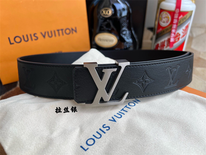 루이비통 2022 남성용 벨트 LV060 BT1