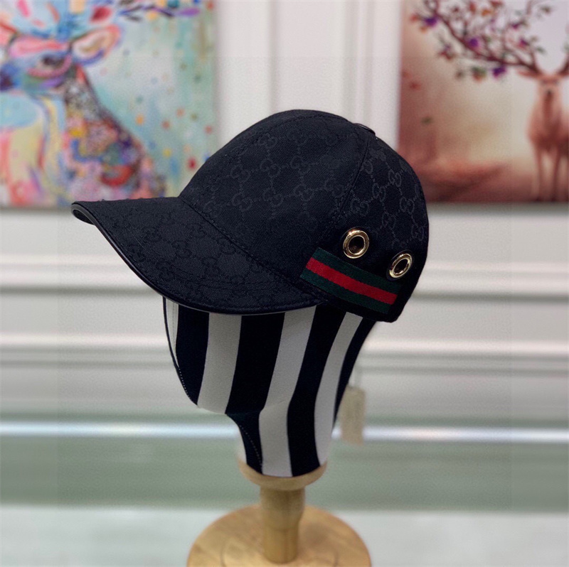 구찌 남여공용 볼캡모자 SN360 GT