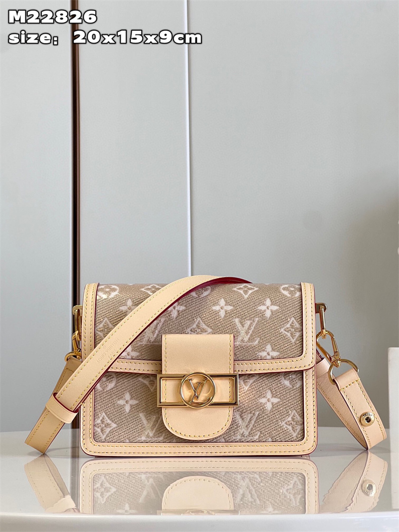 루이비통 미니 도핀 베이지 M22826 GZ