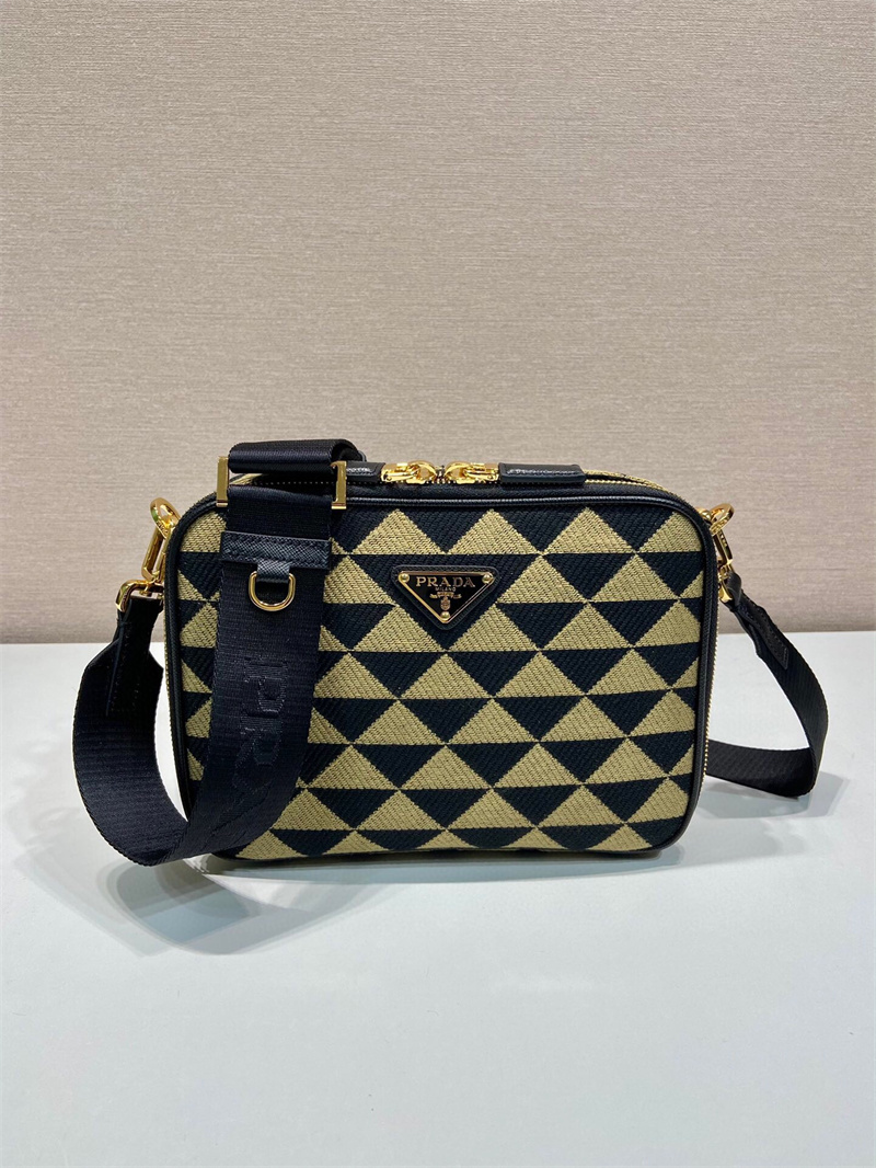 프라다  심볼 자수 페브릭 백 블랙 베이지 2VH069 PD1-B