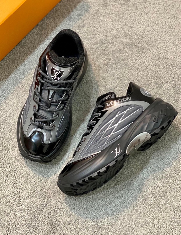 루이비통 2024 남성용 스니커즈 LV553 SH-E