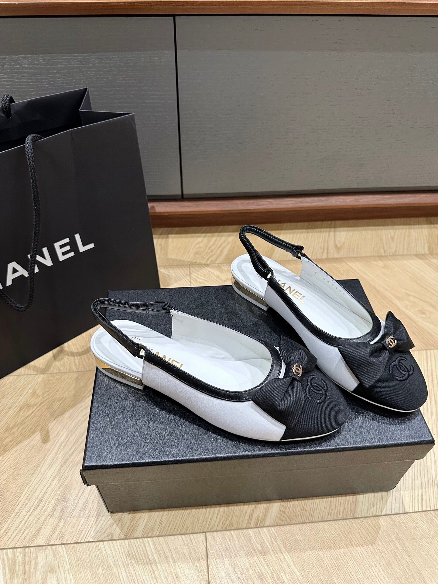 샤넬 2024 여성용 슬링백 펌프스 WA3287 OS