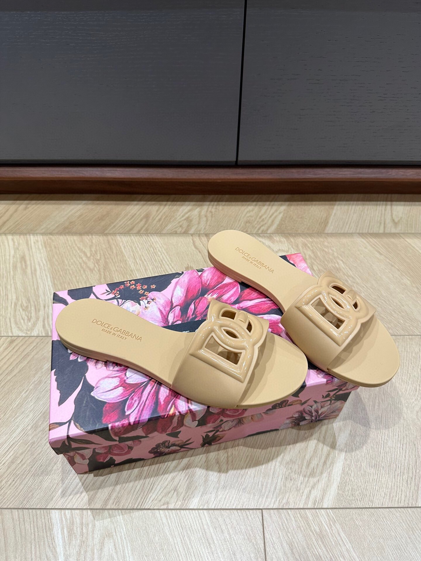 돌체앤가바나 2024 여성용 PVC 슬리퍼 WA3340 OS