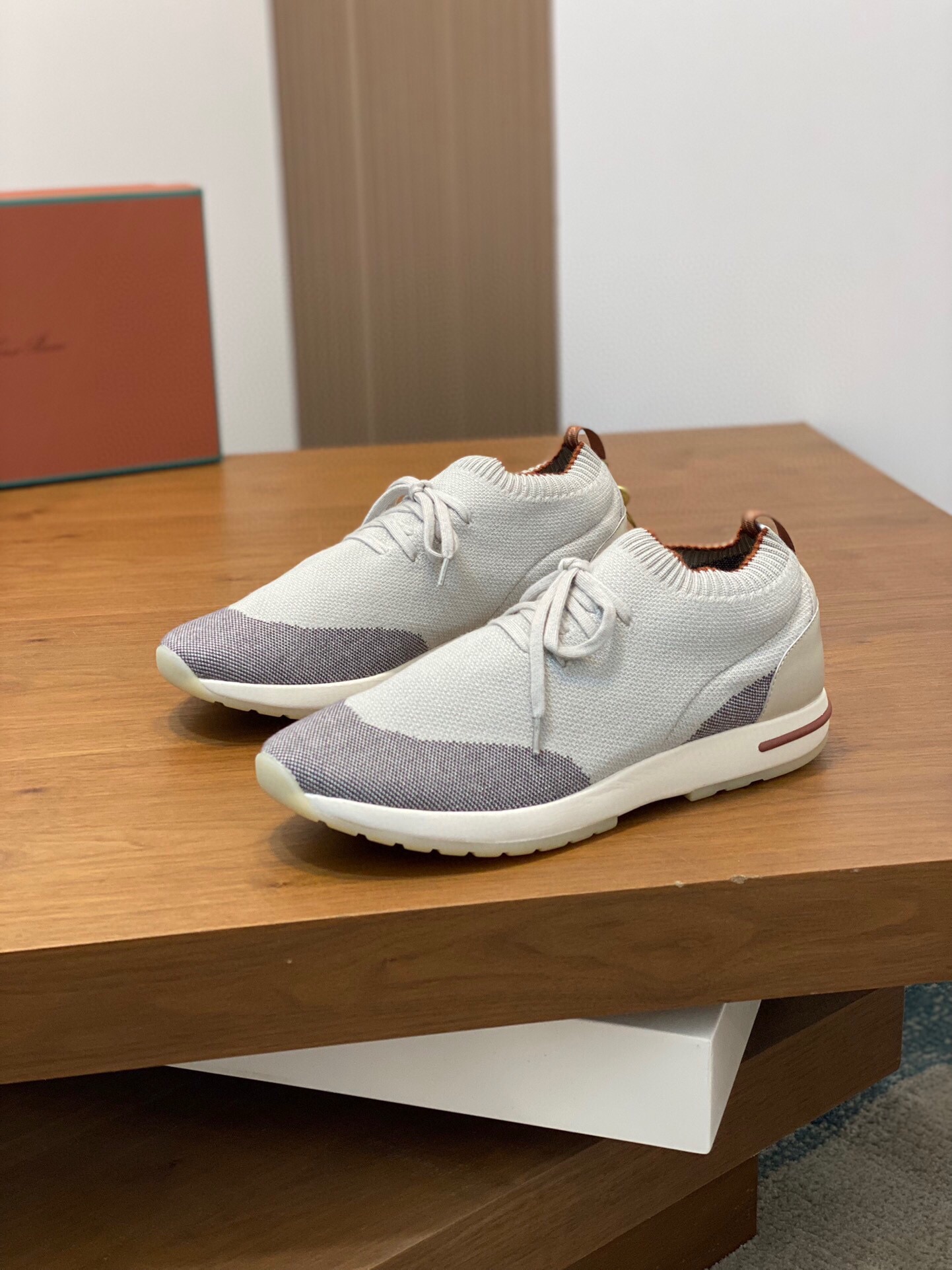 로로피아나 2024 남성용 스니커즈 LP030 SH-E