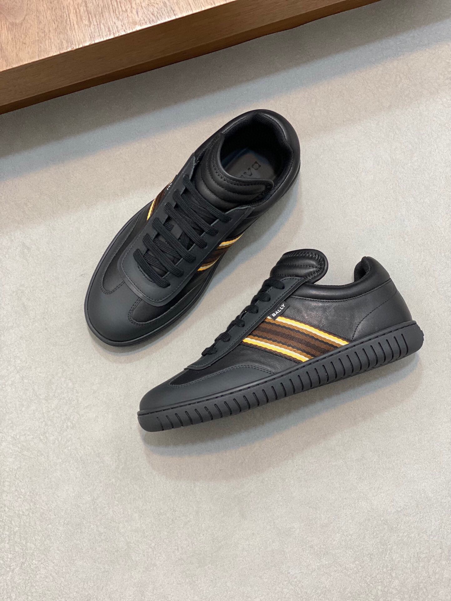 발리 2024 남성용 스니커즈 BL063 SH-E