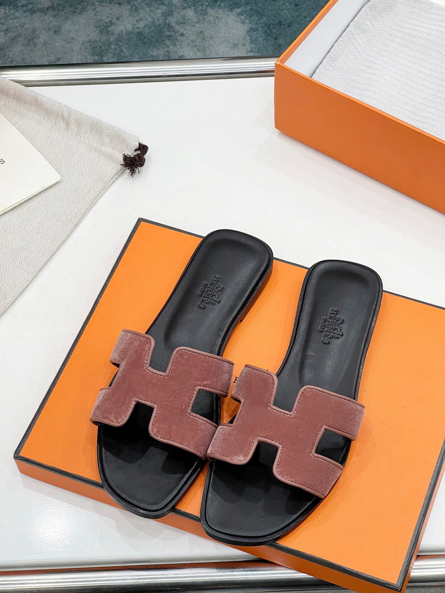 에르메스 2024 여성용  슬리퍼 WA3671 DN