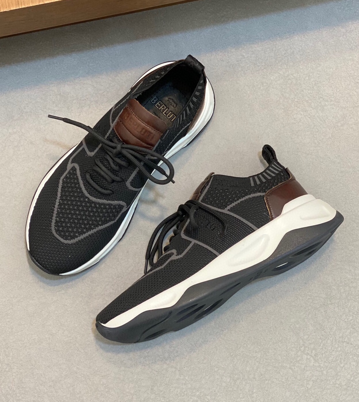 벨루티 2024 남성용 스니커즈 BL080 SH-E