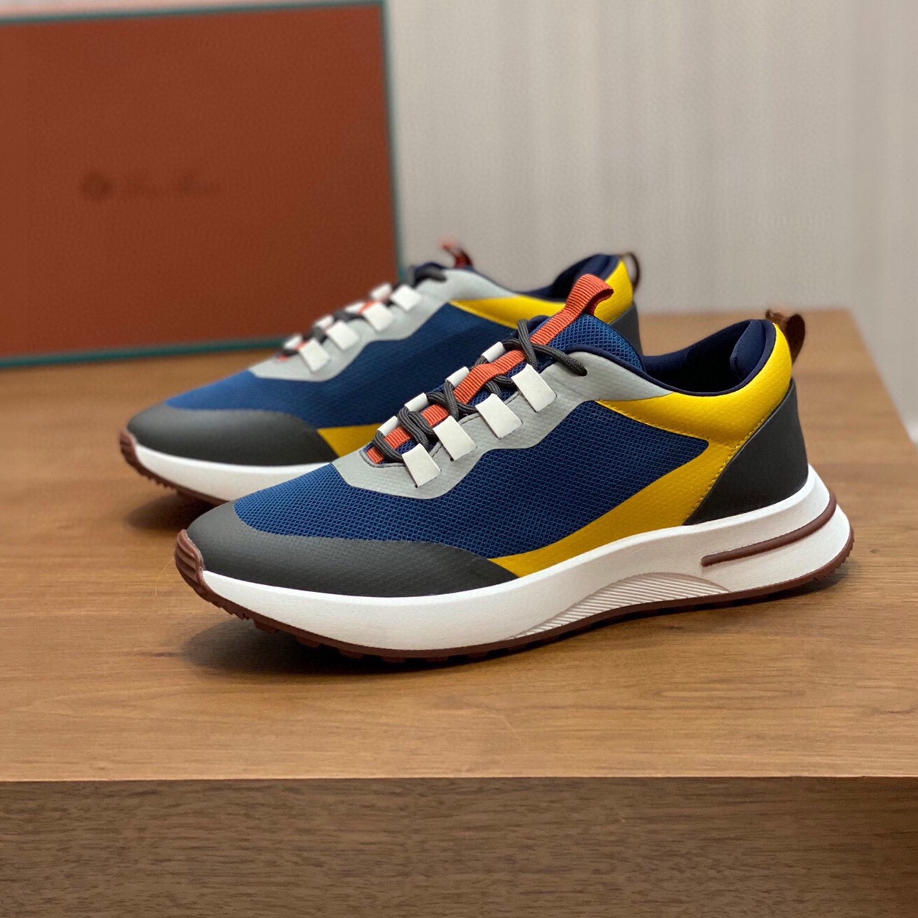 로로피아나 2024 남성용 스니커즈 LP040 SH-E