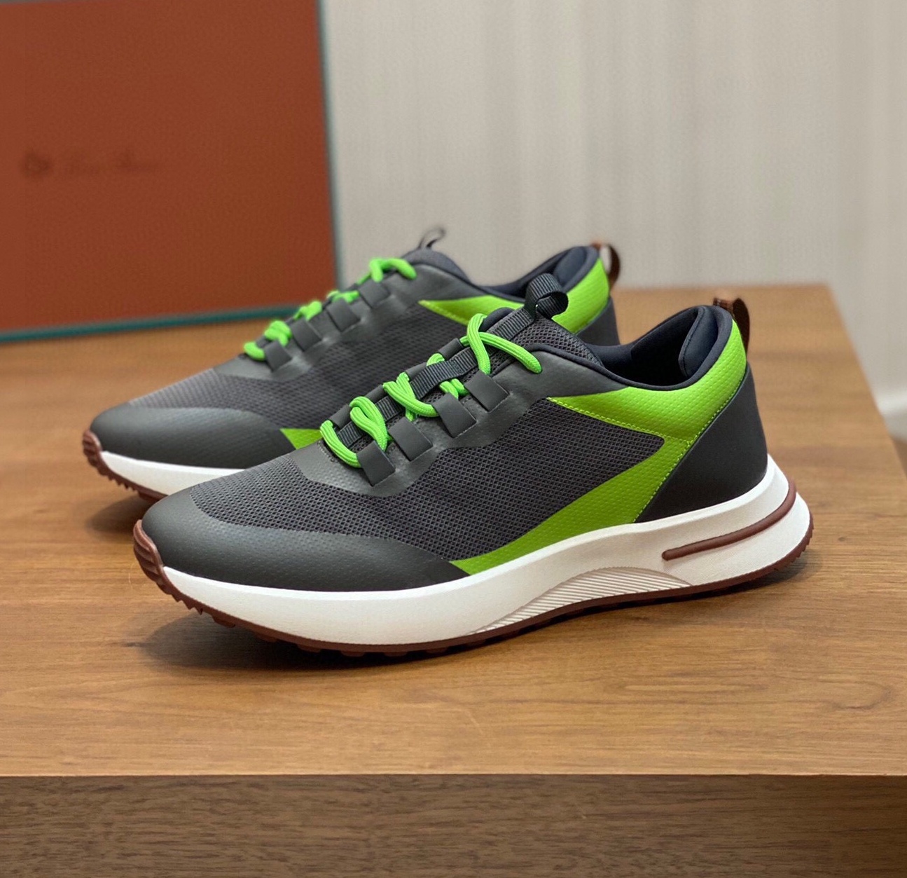 로로피아나 2024 남성용 스니커즈 LP0426 SH-E