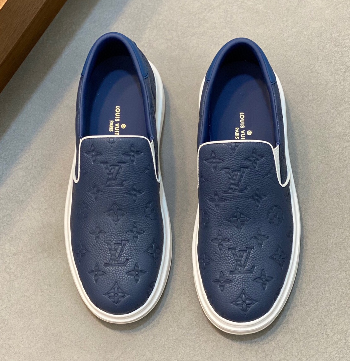 루이비통 2024 남성용 스니커즈 LV678 SH-E