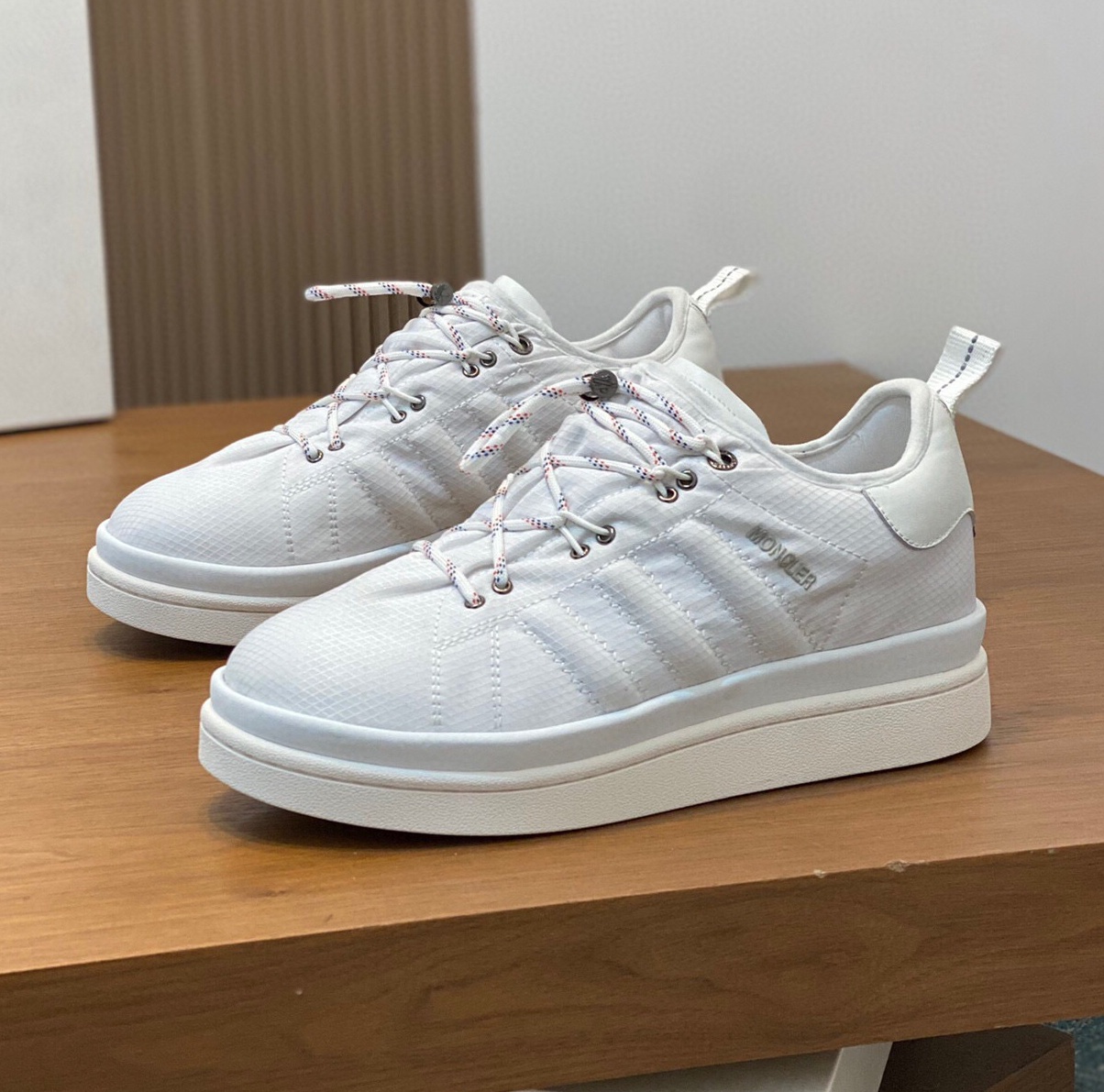 몽클레어 2024 남성용 스니커즈 MC041 SH-E