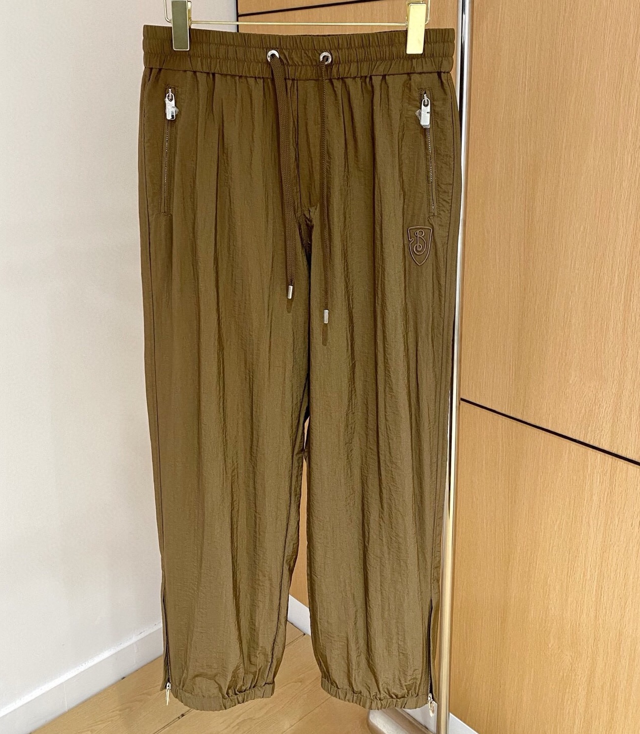 버버리 2025 남성용 바지 BU1191 YB