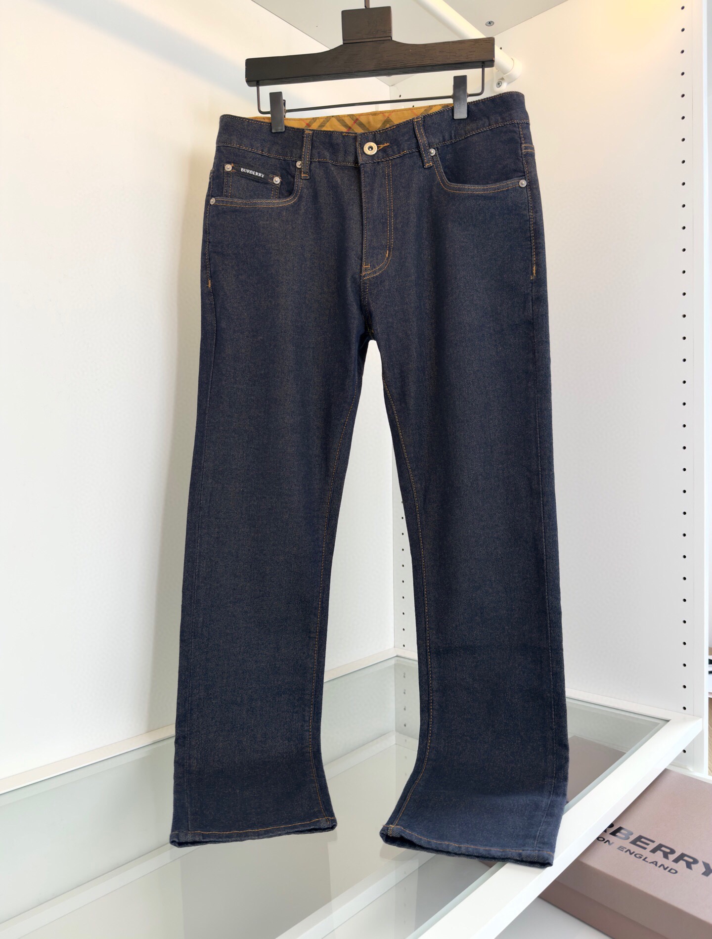버버리 2025 남성용 청바지 BU1192 YB