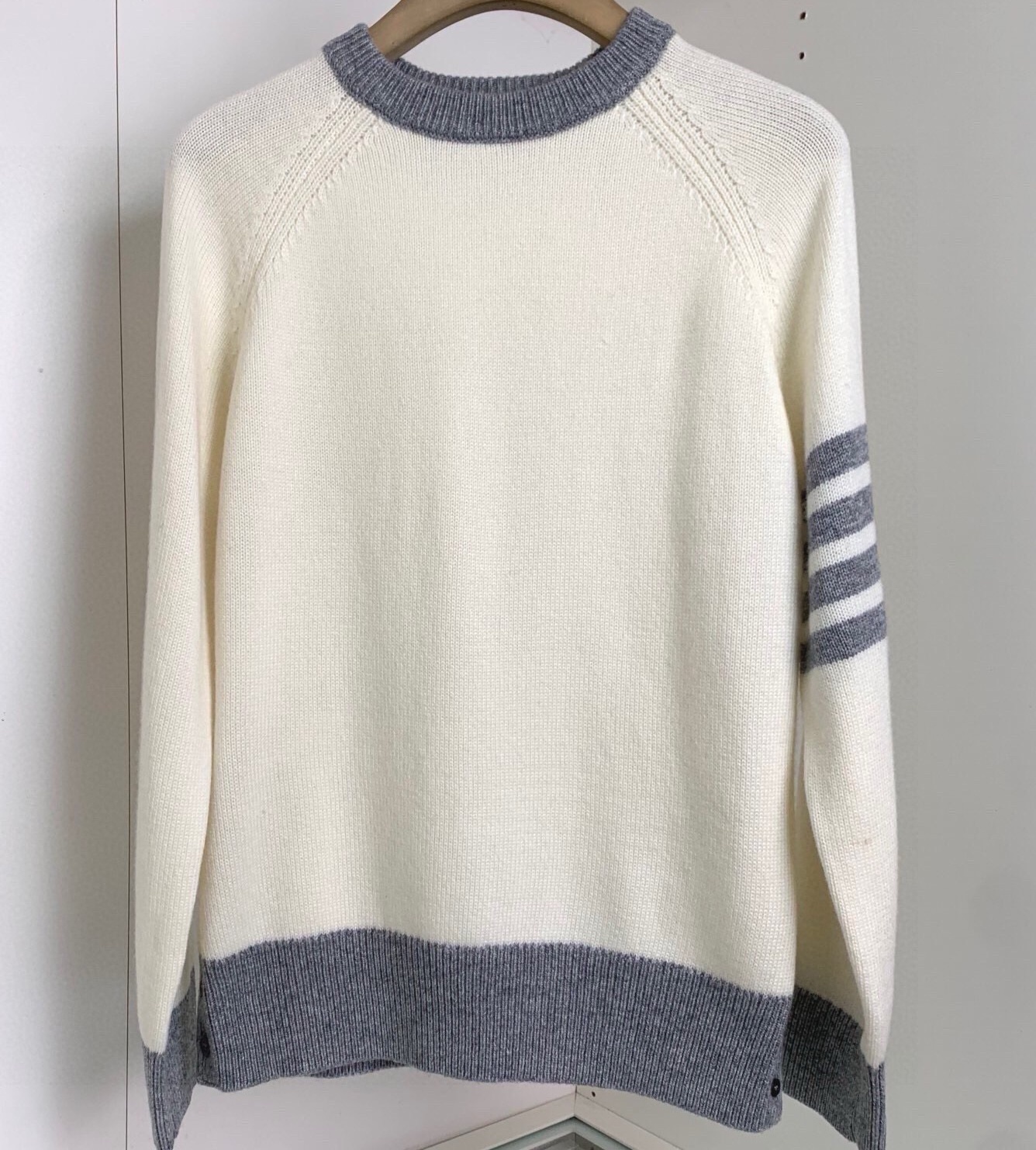 톰브라운 2025 남성용 울 풀오버 TB1172 HD