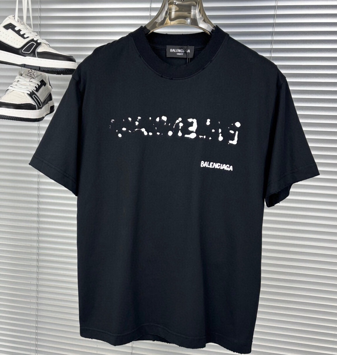 발렌시아가 2025 남성용 빈팔티 BL1189 YB