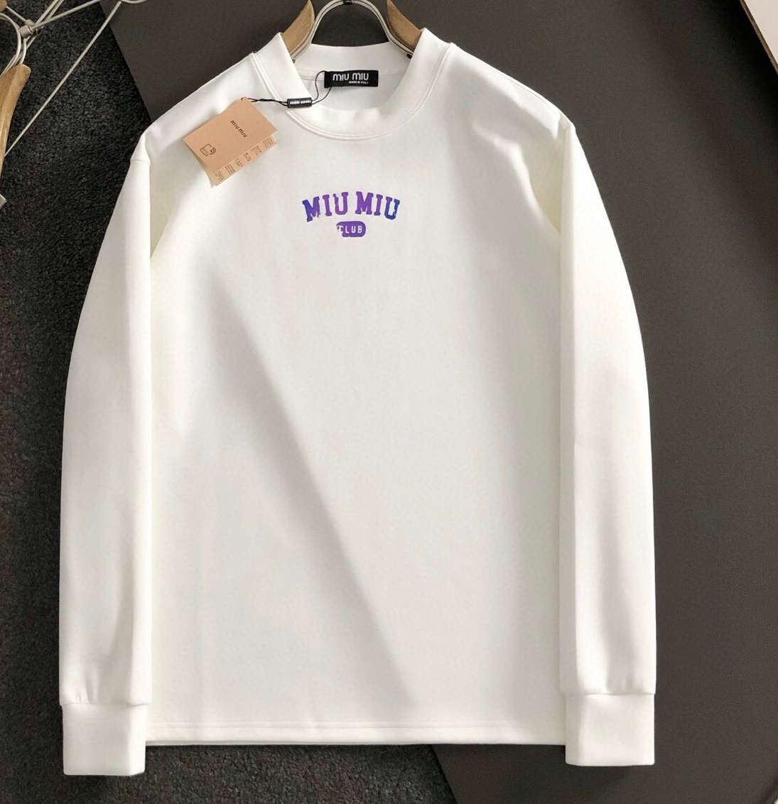 미우미우 2025 남성용 맨투맨 MM024 YB