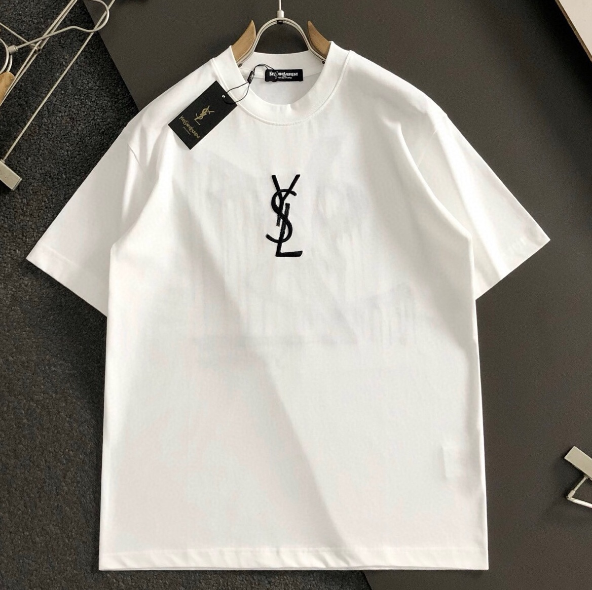 생로랑 2025 남성용 반팔티 YSL065 YB