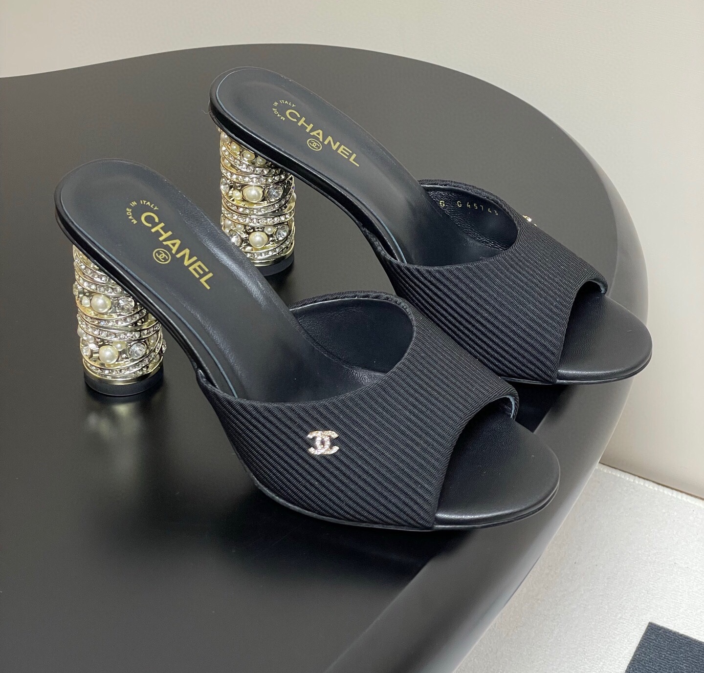 샤넬 2025 여성 뮬 하이힐 슬리퍼 WA5407 DN