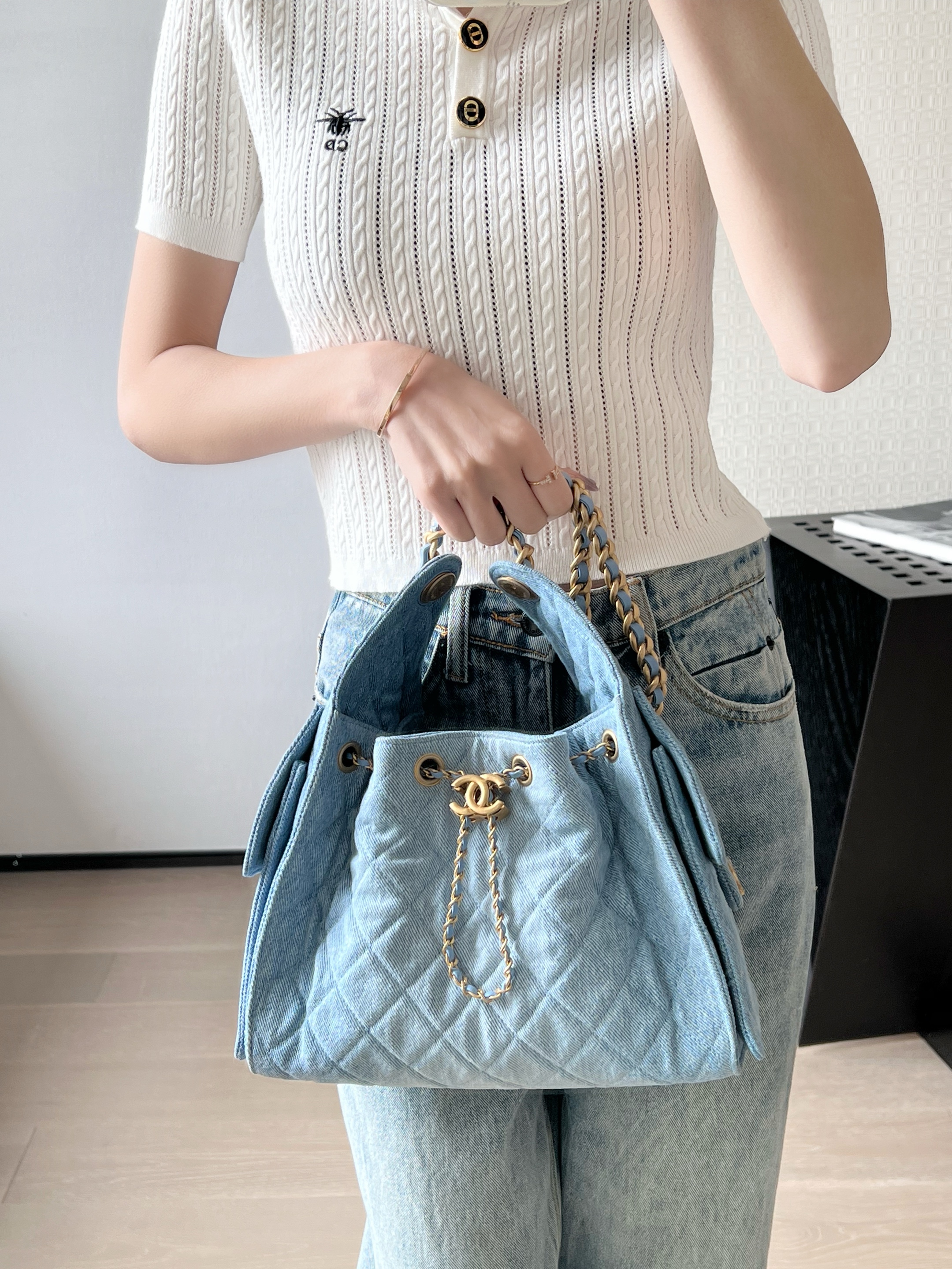 [홍콩명품.CHANEL]샤넬 25 스몰 핸드백 워시드 데님 & 골드 메탈  블루