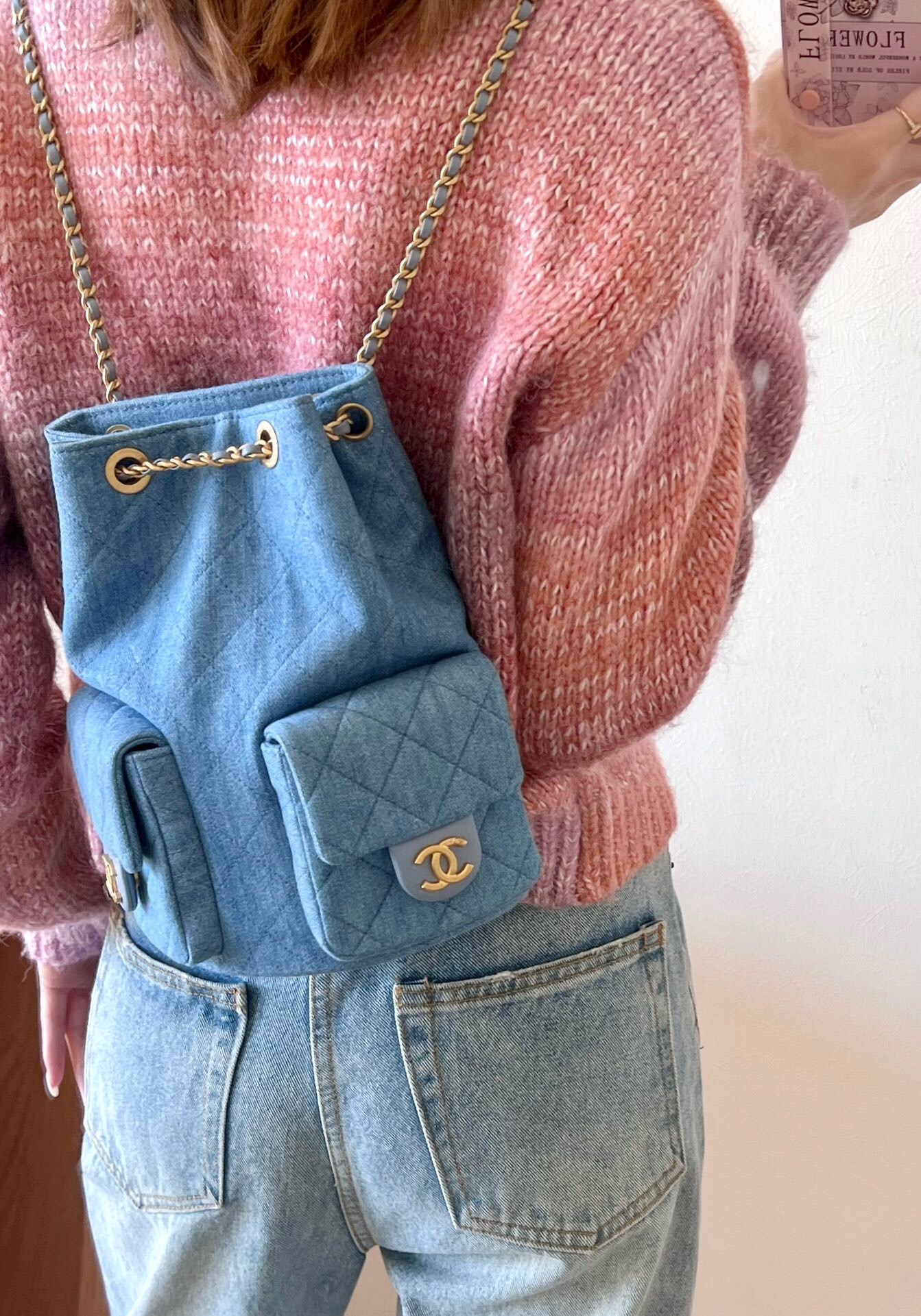 [홍콩명품.CHANEL]샤넬 25C 크루즈 데님 백팩 호보 CC로고 포켓 체인  블루 AS5310