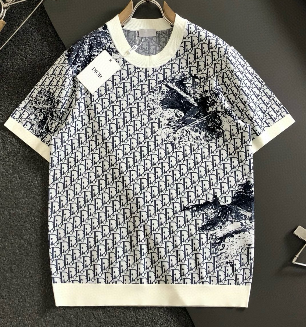 [홍콩명품.Christian Dior]크리스챤 디올 2025 남성용 니트반팔 CD846 YB  홍콩명품의류,구매대행,온라인명품
