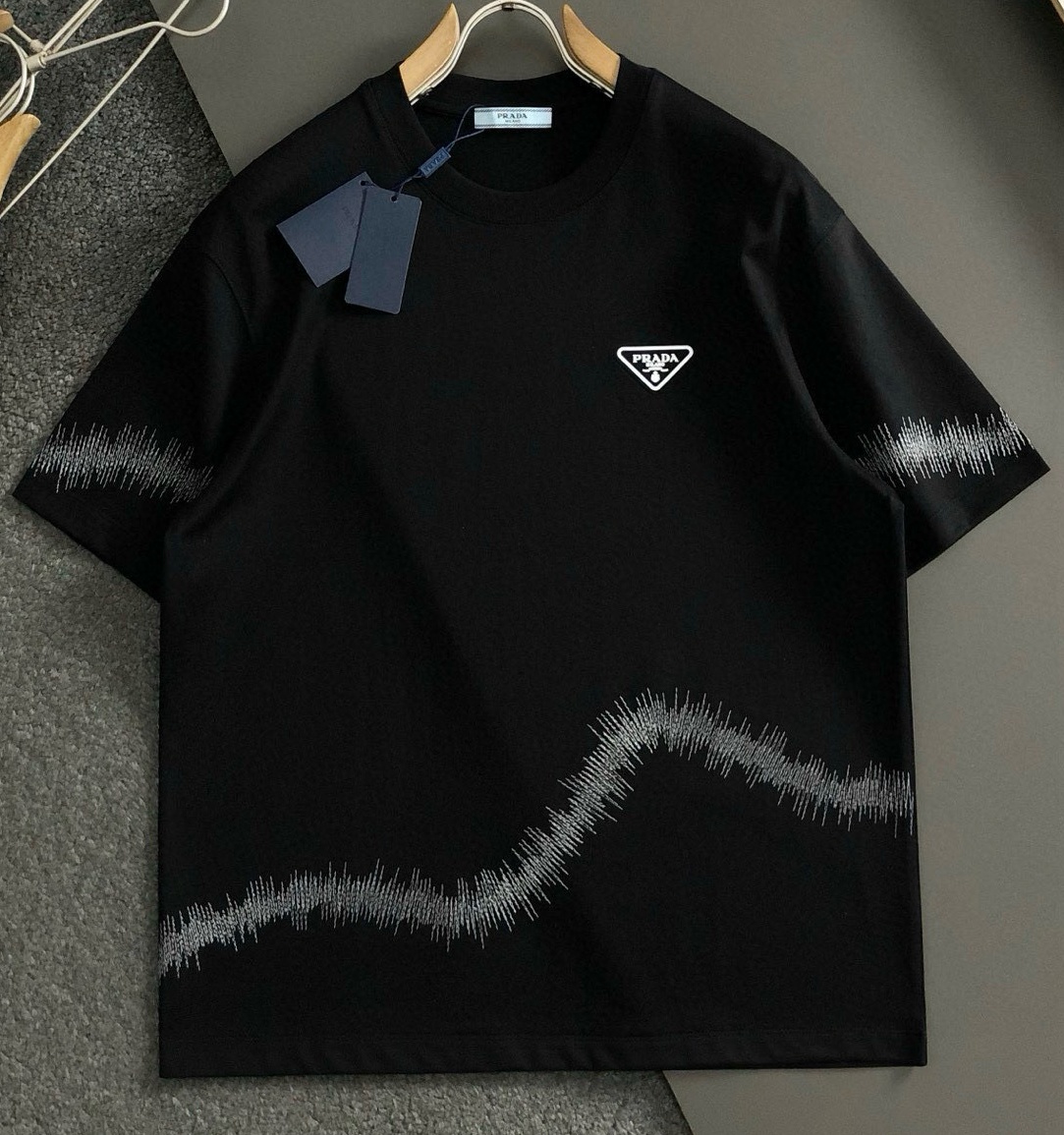 [홍콩명품.PRADA]프라다 2025 남성용 반팔 PD1310 YB 홍콩명품의류,구매대행,온라인명품