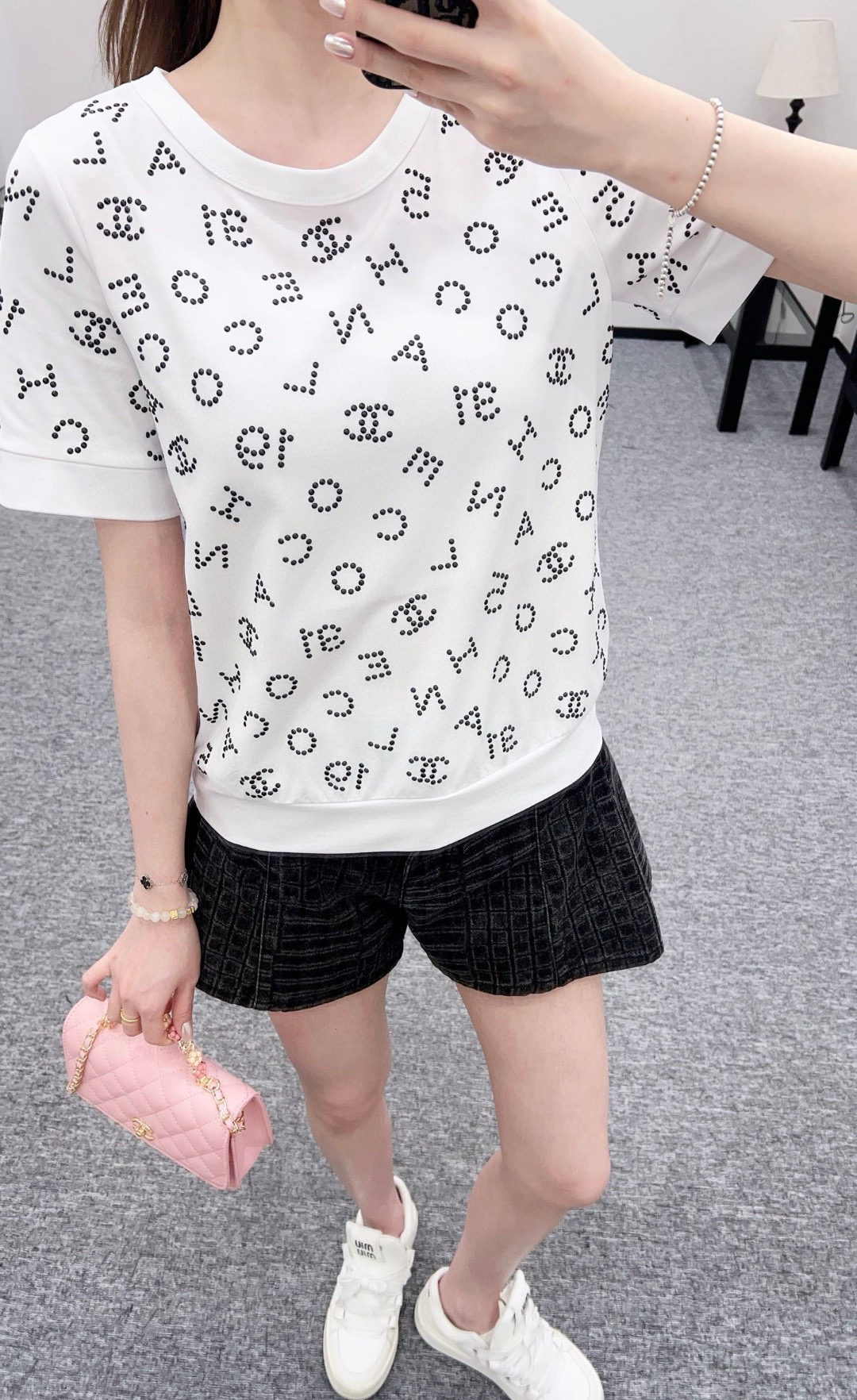 [홍콩명품.CHANEL ] 샤넬 2025 여성용  반팔 WA5572 JS-A  홍콩명품의류,구매대행,온라인명품