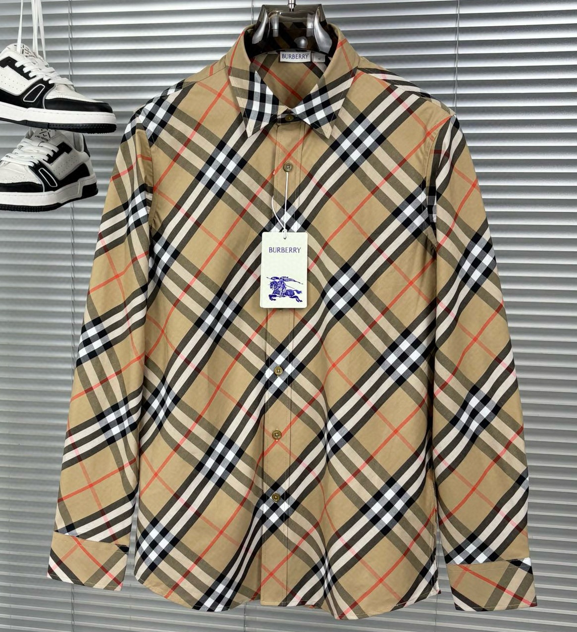 [홍콩명품.BURBERRY] 버버리 2025 남성용 셔츠 BU1239 YB 홍콩명품의류,구매대행,온라인명품