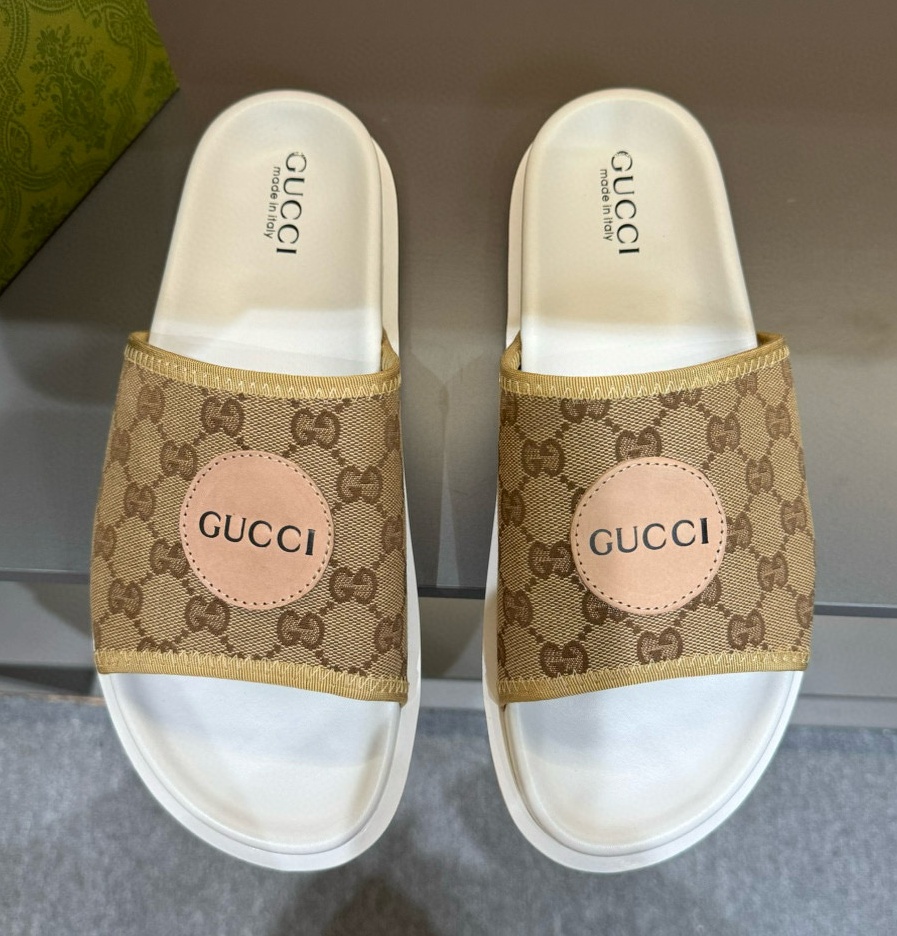 [홍콩명품.GUCCI] 구찌 2025 남성용 슬리퍼 GC235 SH-E 홍콩명품의류,구매대행,온라인명품