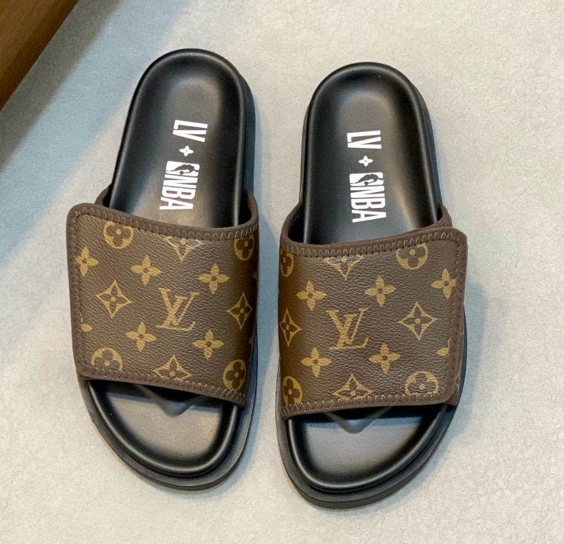[홍콩명품.Louis Vuitton] 루이비통 2025 남성용 슬리퍼 LV775 SH-E 홍콩명품의류,구매대행,온라인명품