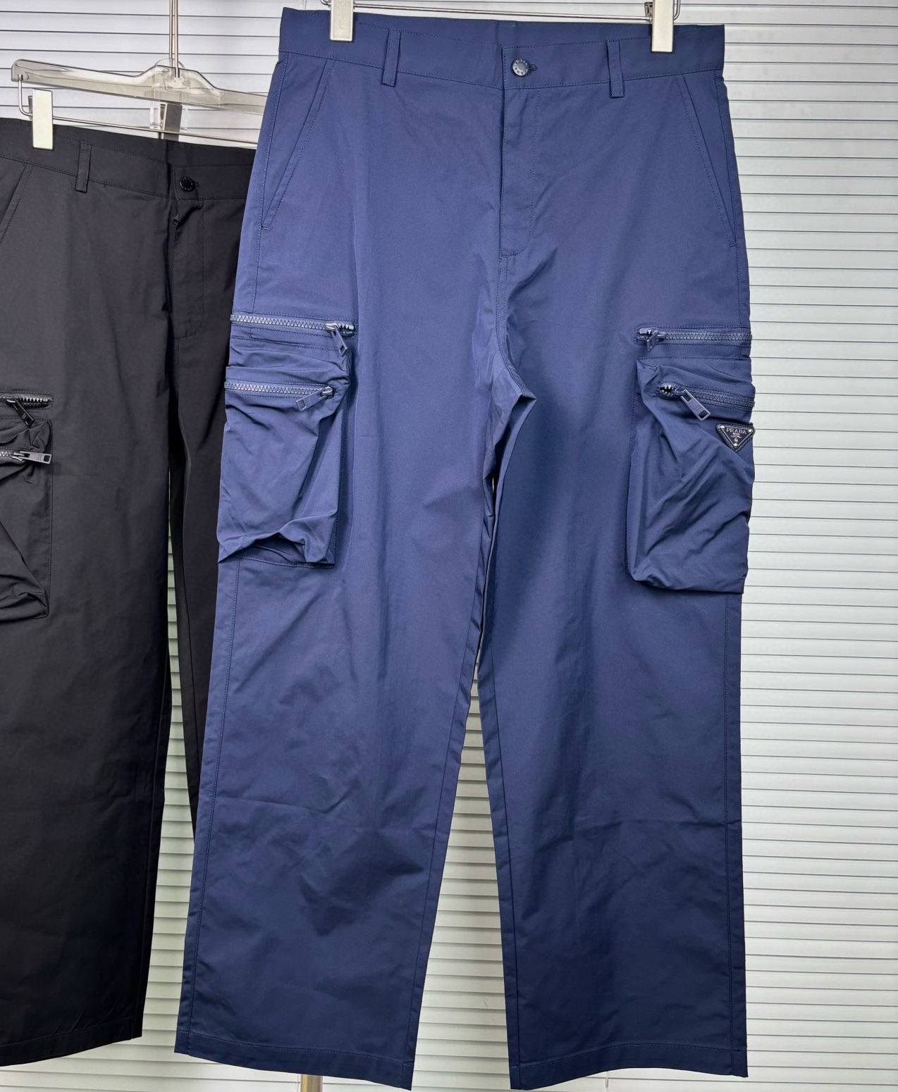 [홍콩명품.PRADA] 프라다 2025 남성용 바지 PD1339 PD 홍콩명품의류,구매대행,온라인명품