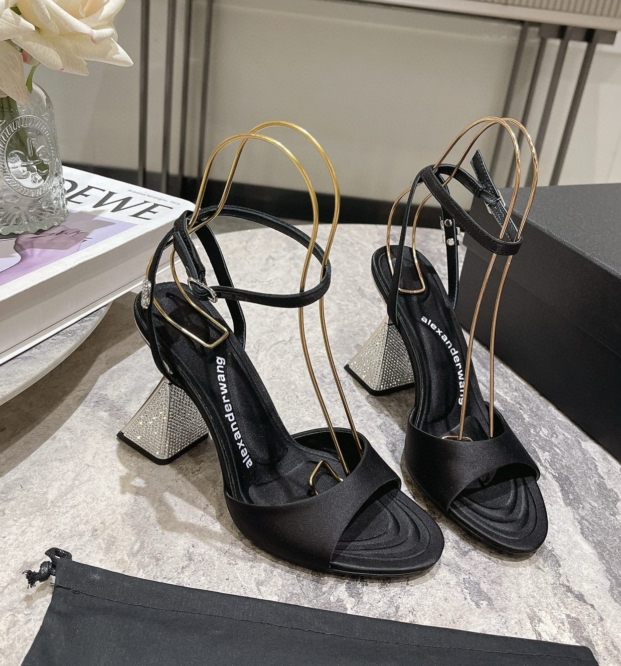 [홍콩명품.ALEXANDER WANG] 알렉산더 왕 2025 여성용 샌들 WA5658 JS-A 홍콩명품의류,구매대행,온라인명품