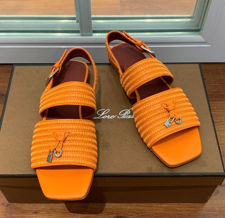 [홍콩명품.loro piana] 로로피아나 2025 여성용 샌들 WA5678 JS-A 홍콩명품의류,구매대행,온라인명품